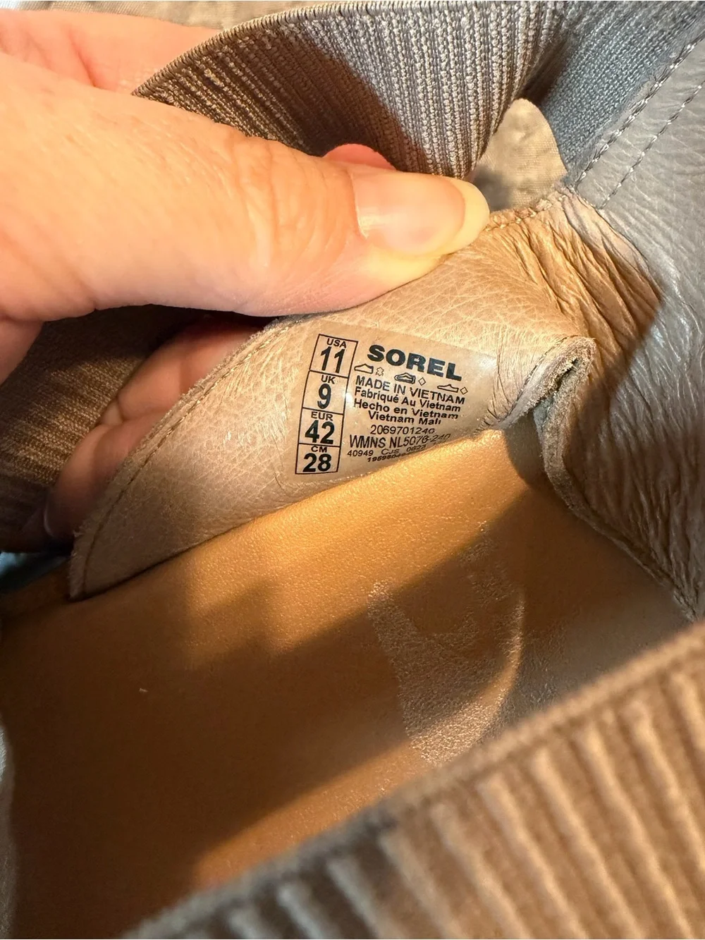 SOREL Ella II Tan Suede Strappy Comfort Walking Flat Sandals Size 11